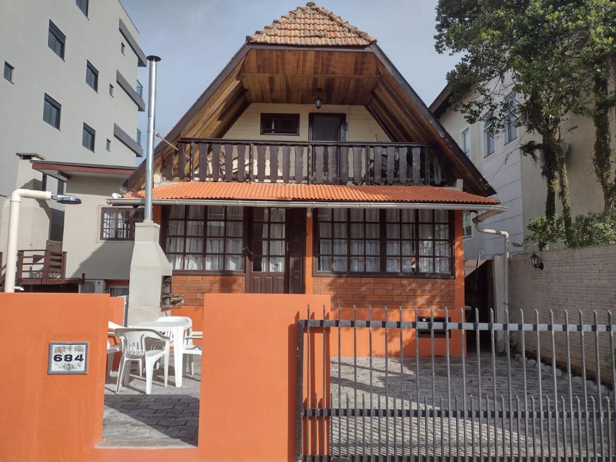 Apartamento estilo chalé - Enxaimel Bombinhas Esterno foto